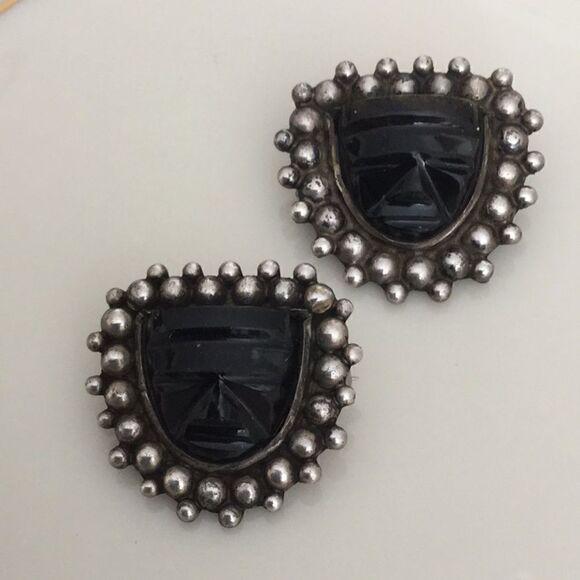 Vintage silver and onyx pins - Picture 1 of 3